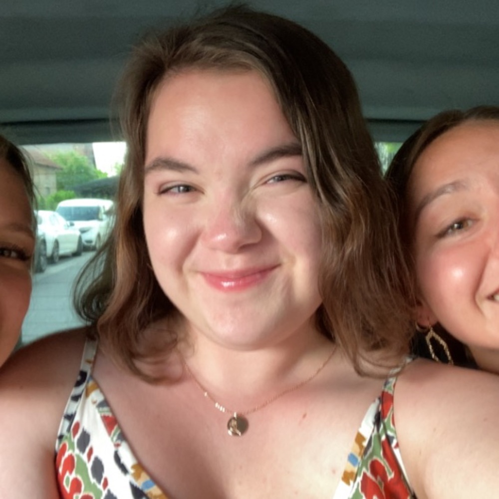 Meet your Posher, Ellie